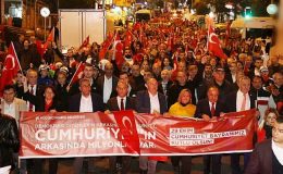 Cumhuriyet Coşkusuna Ortak Olmak İçin Binler, Küçükçekmece’de Buluştu