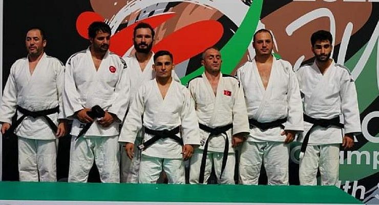 İzmir’in milli sporcuları Paris yolunda