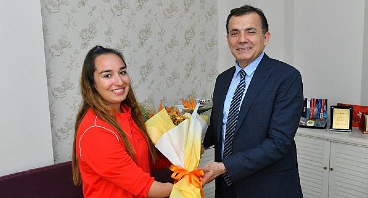 Başkan Özyiğit’ten Miray Ulaş’a tebrik ziyareti