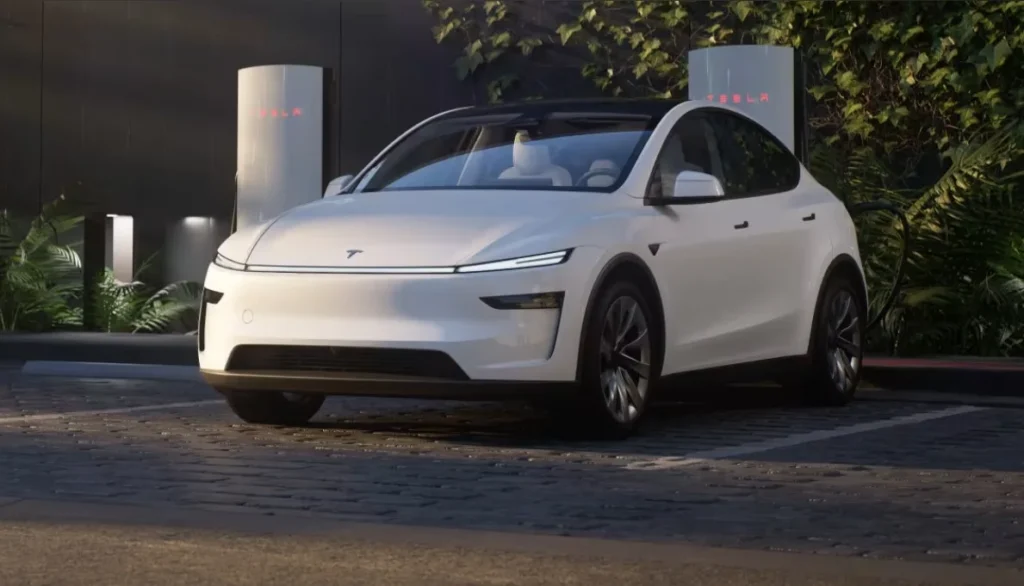 Tesla, Yenilenen Model Y’yi ABD’den Önce Çin’de Sahneye Çıkardı