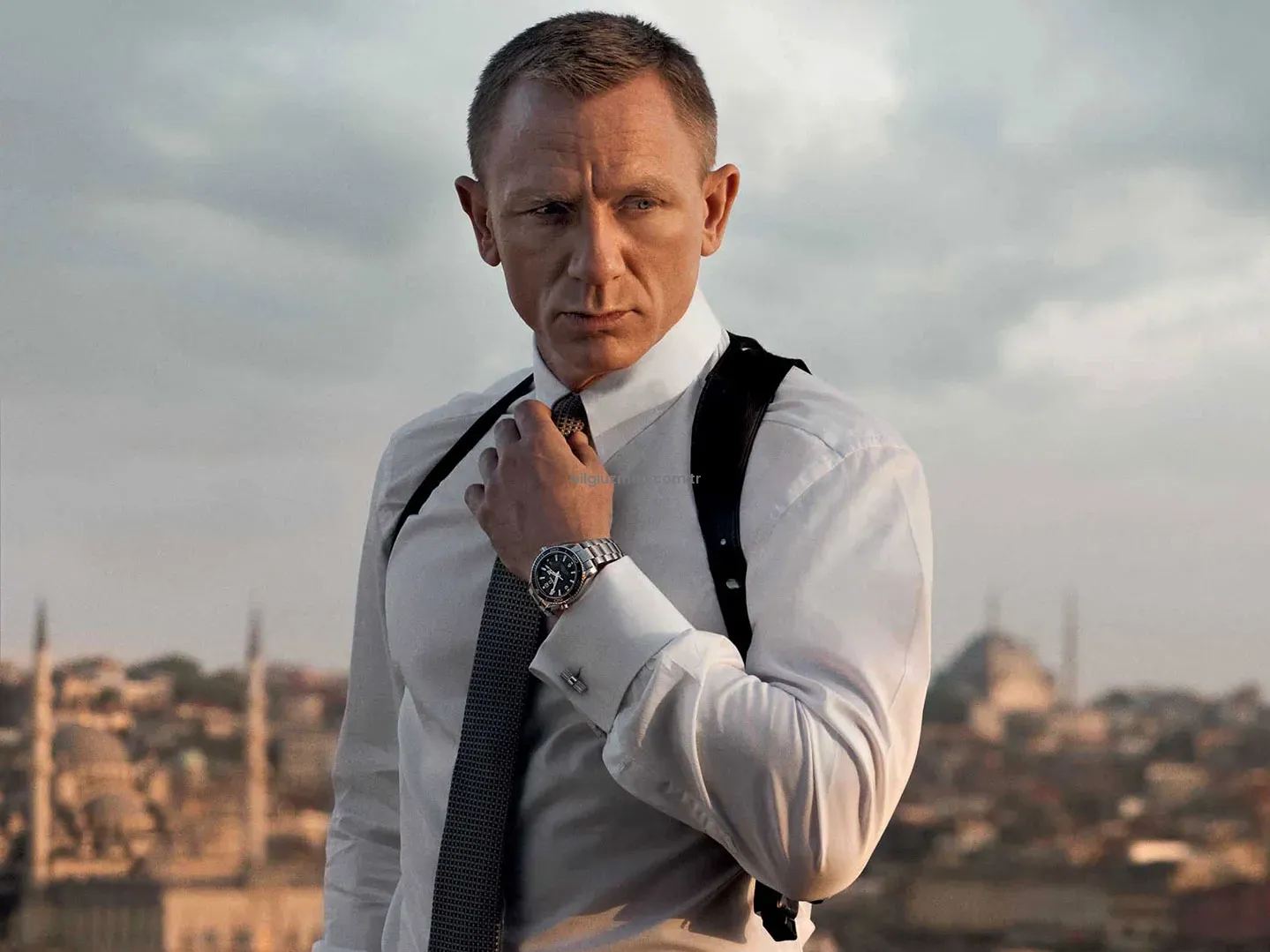 Omega 6 yeni James Bond saat serisini tanıttı